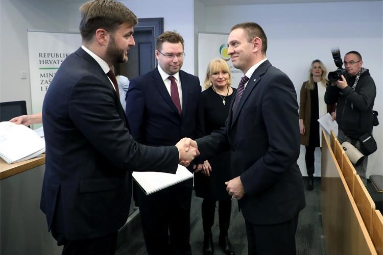 Slika /slike/Vijesti/200114 fakulteti 2.jpg